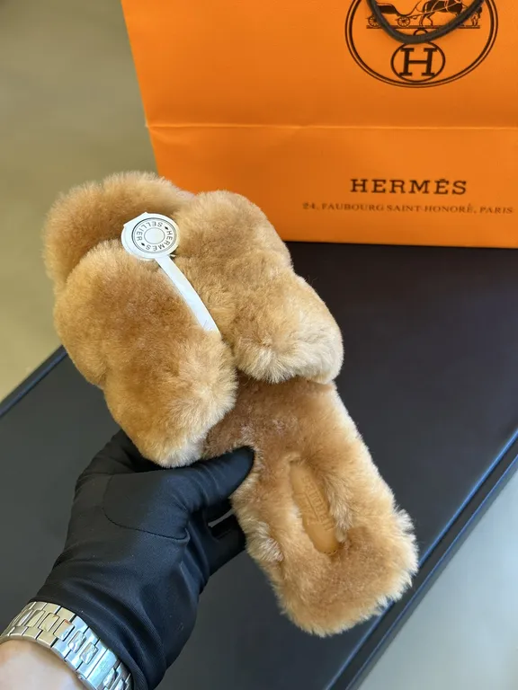 Hermes Shoe 